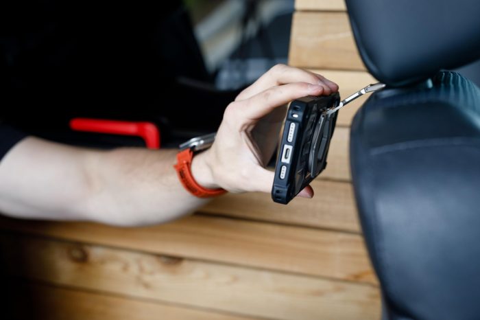 URBAN ARMOR GEAR UAG Magnetic Phone Ring Stand Compatible with MagSafe Magnet, Removable Metal Finger Ring Grip & 360 Rotation Adjustable Kickstand for iPhone 17, Galaxy S25, Black/Black - Image 8