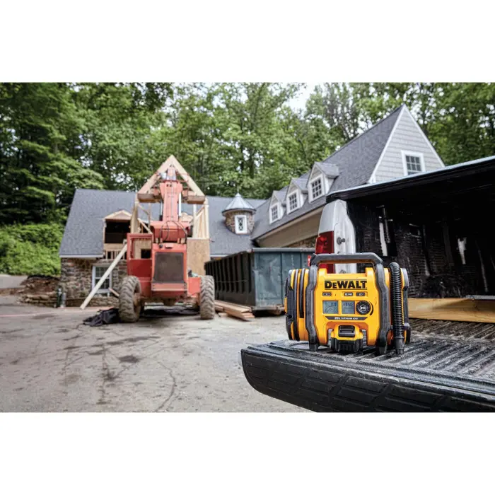 DEWALT Tire Inflator Portable Air Compressor 20V MAX, Car Air Pump with Automatic Shut Off, LED Light, Tool Only (DCC020IB) - Image 6