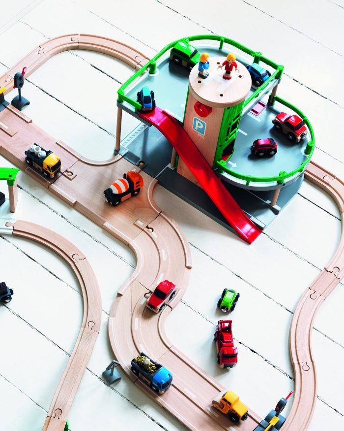 BRIO World Parking Garage - 7-Piece Wooden Toy Garage with 2 Cars, 1 Transporter Wagon, and Wooden Ramp Tracks - Works with All BRIO Train Sets - FSC-Certified - Sparks Creativity & Fun - Ages 3 & Up - Image 3