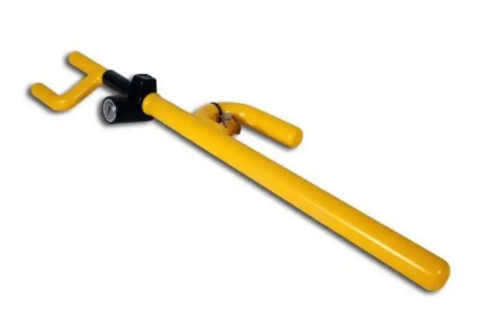 The Club 900 Steering Wheel Lock, Yellow - Image 1