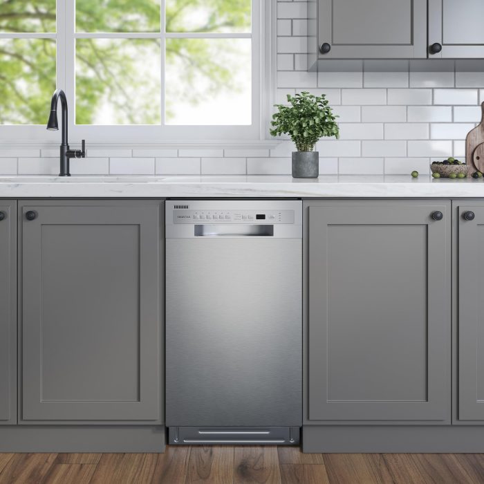 EdgeStar BIDW1802SS 18 Inch Wide 8 Place Setting Built-In Dishwasher - Image 2