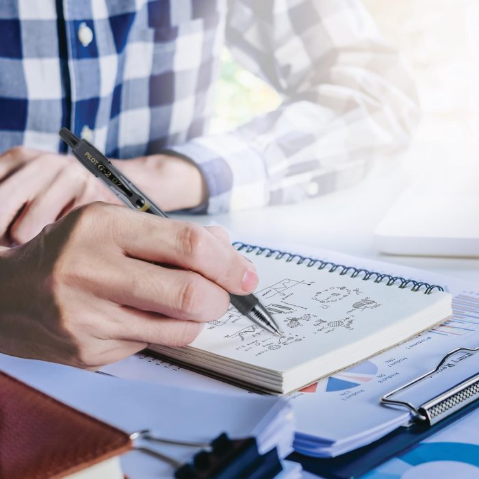 Pilot G2 Premium Gel Roller Pens 0.7, Fine Point Smooth Writing Pens Black, Pack of 4 - Image 7